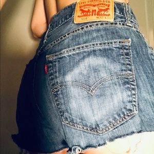 Levi’s Denim Shorts mid to high 514 Quality Cut